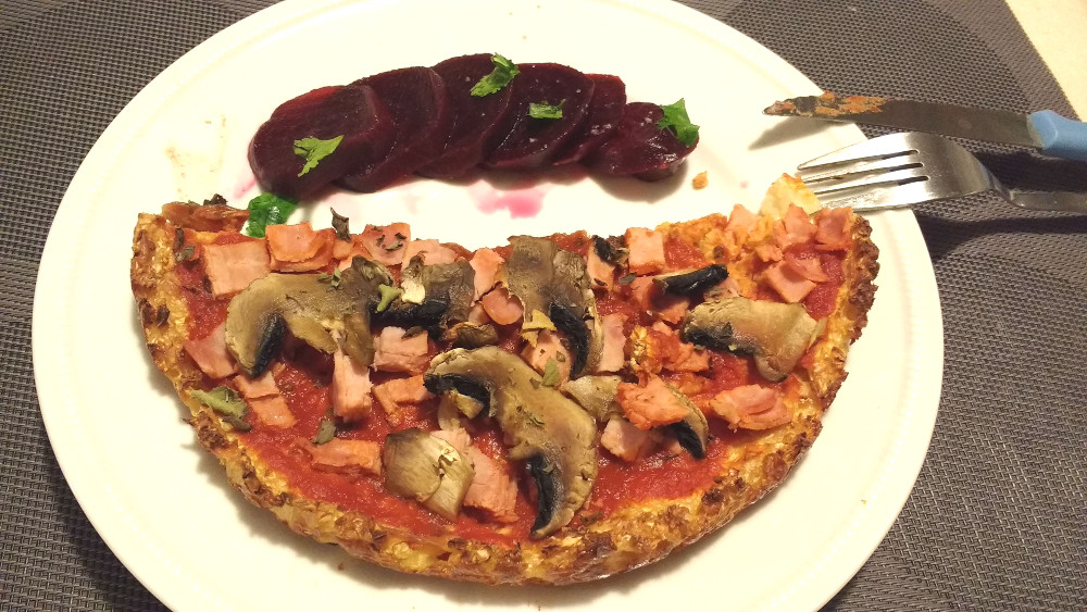 Pizza sans gluten au chou-fleur