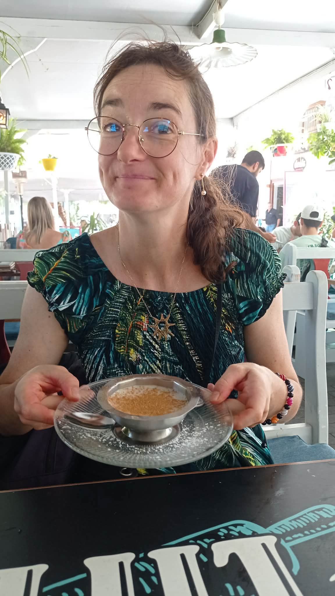 Le dessert offert, une crème à la cannelle
